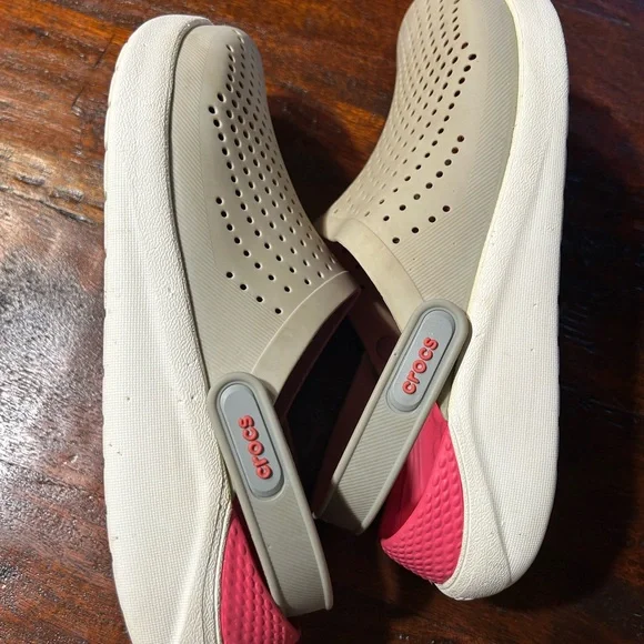 CROCS Beige and Coral Women's Shoes - Picture 8 of 8